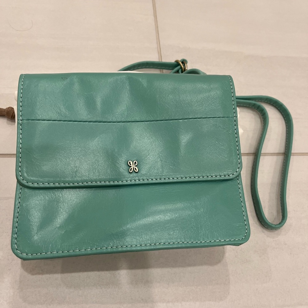 Hobo Jill Wallet Crossbody